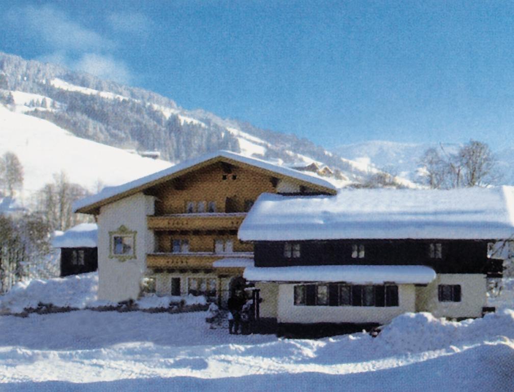 Jugendgastehaus Oberau Hotel Maria Alm am Steinernen Meer Bagian luar foto